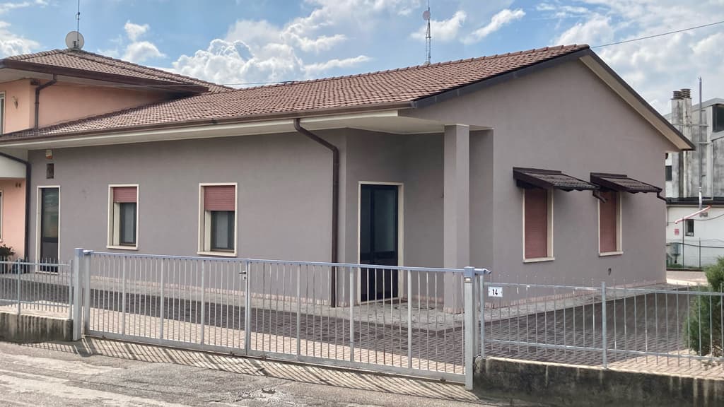 Foto sala riunioni Brogliano